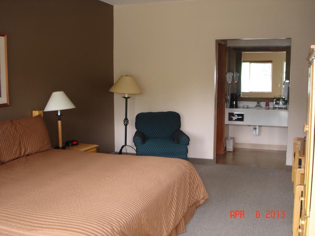 Quality Inn & Suites Silverdale Bangor-Keyport Экстерьер фото
