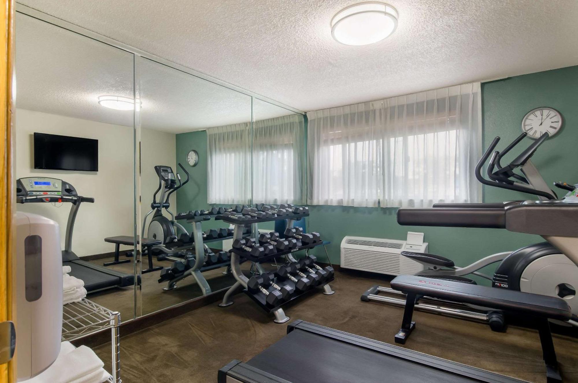 Quality Inn & Suites Silverdale Bangor-Keyport Экстерьер фото